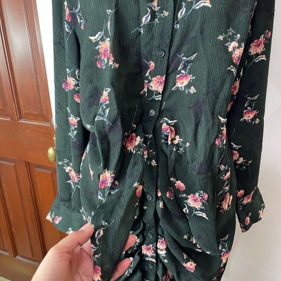 Everleigh green button down floral dress - Picture 7 of 8